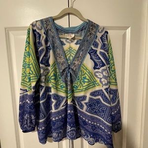 Camilla loves intermix sz small top